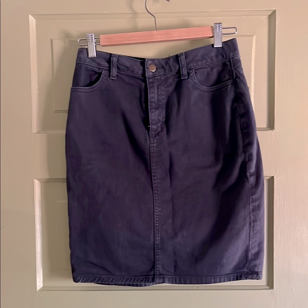 Grey High-Waisted Pencil Skirt - Medium